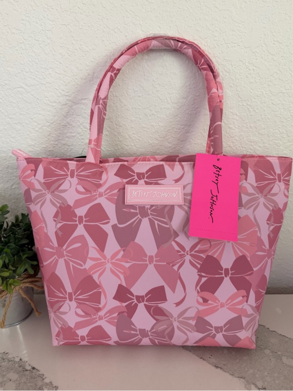 Betsey Johnson Pink Bow Pattern Tote Lunch Bag